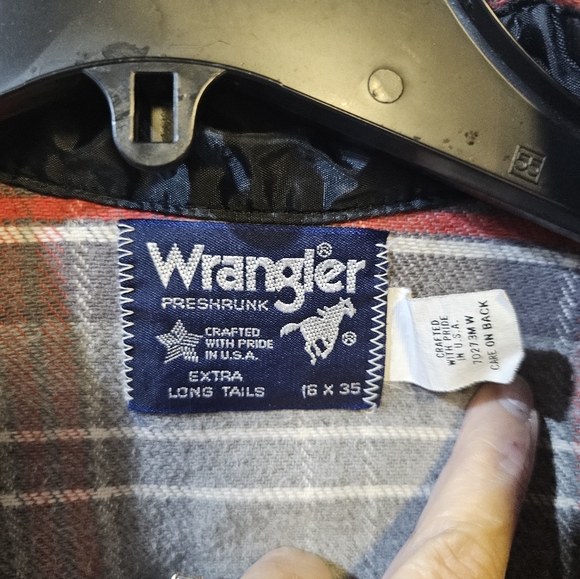 Wrangler Men's Casual Plaid Shirt - Red and Gray - Picture 8 of 12